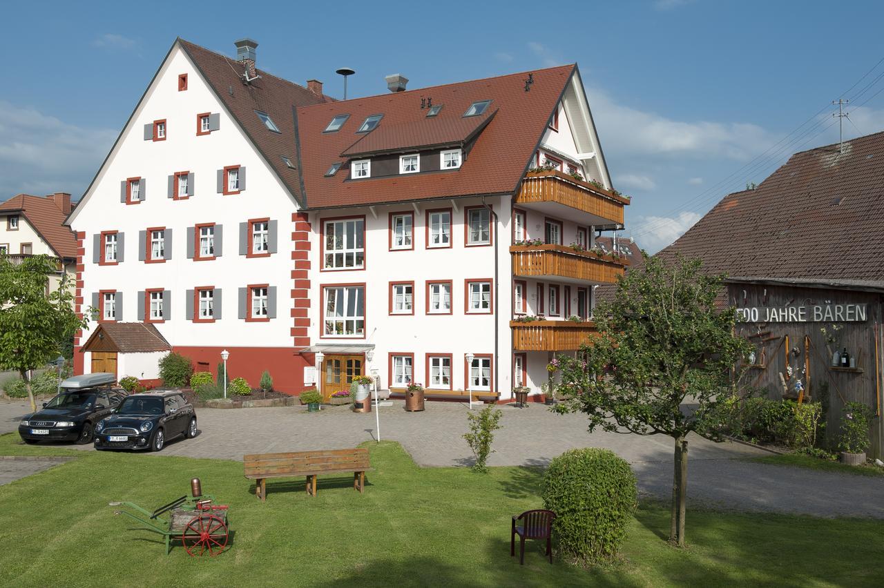 Landgasthof Baeren Kirchzarten Exterior photo